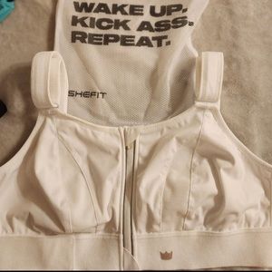 SHEFIT 2luxe whit high impact sports bra